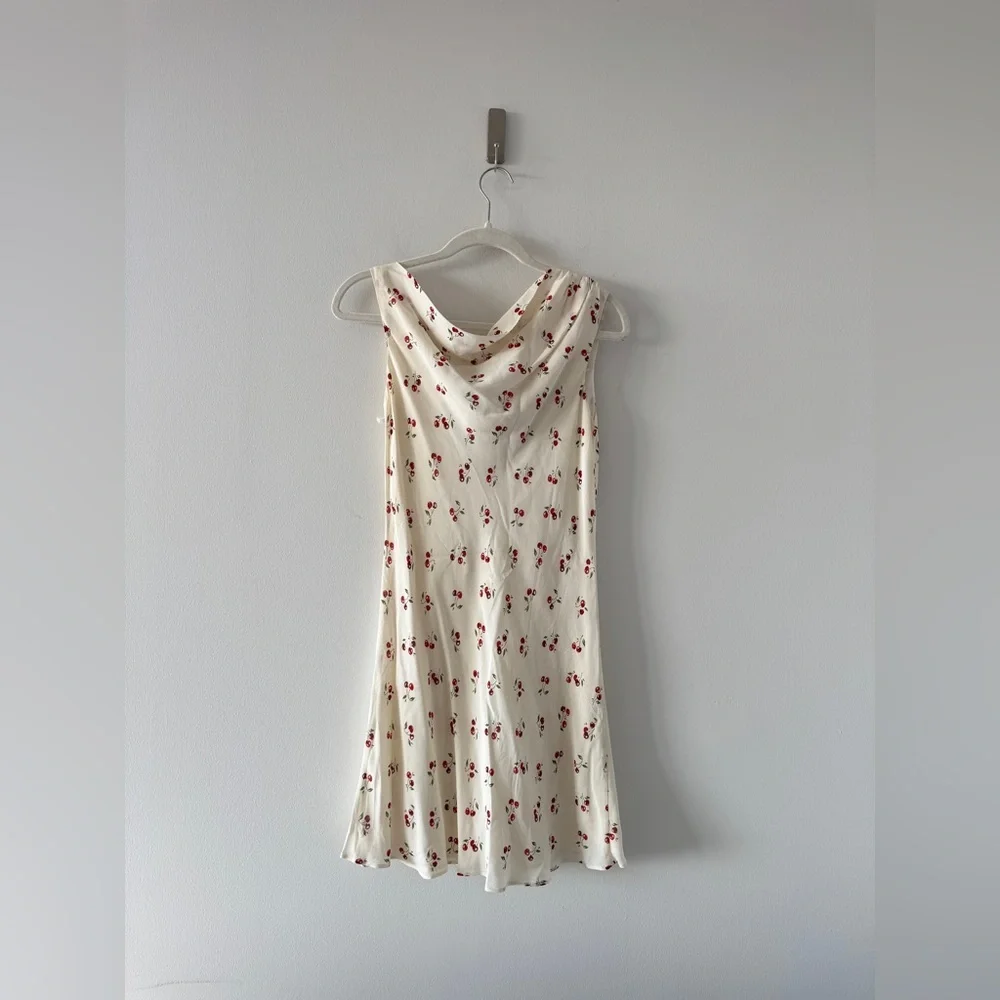 REFORMATION Kristine Cherry Mini Dress 8 - Picture 5 of 7